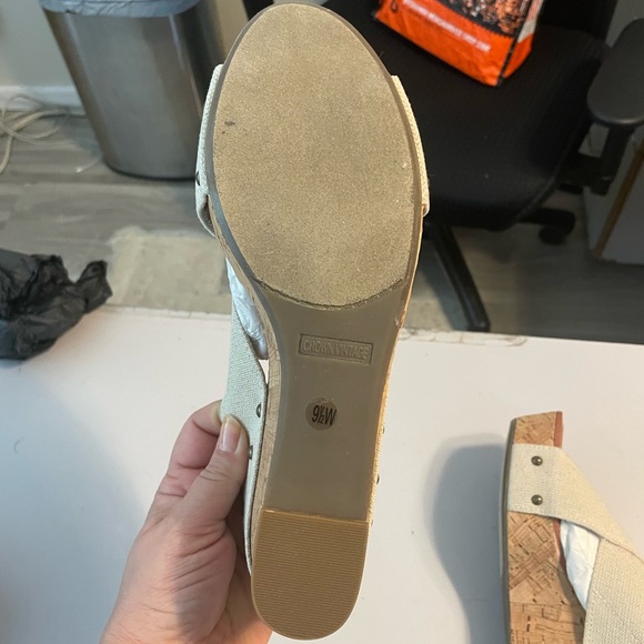 Never worn Crown Vintage wedges. No box. Brand new. Tan. Neutral. 9 1/2 - Picture 5 of 6